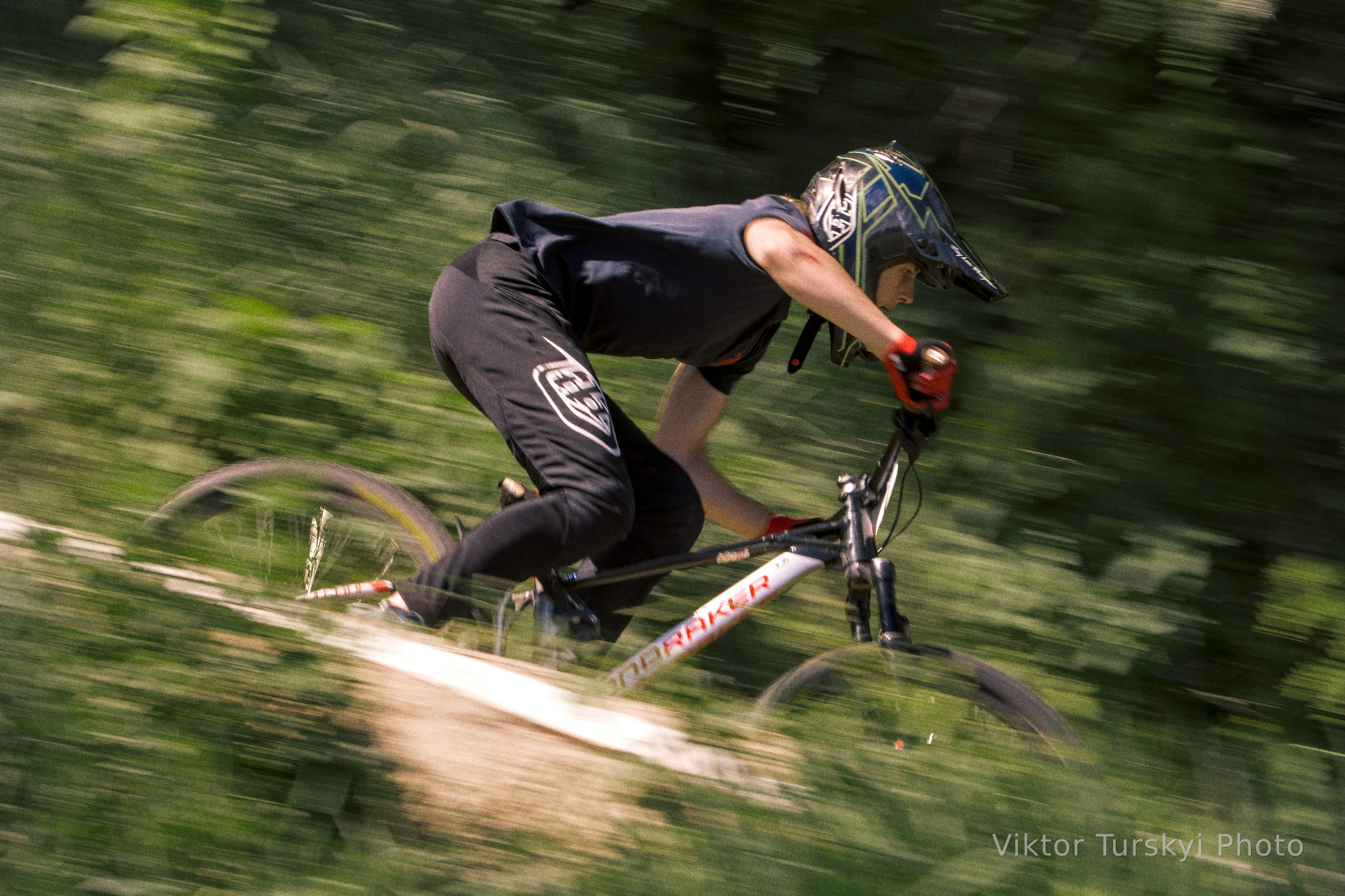 PRS Blue Cliff Race